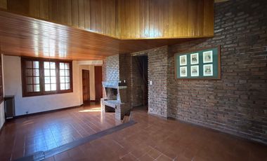 Casa 5 ambientes con gran parque y piscina - Del Viso Pilar