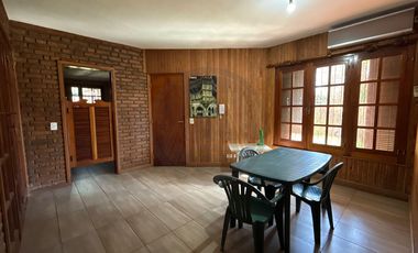 Casa 5 ambientes con gran parque y piscina - Del Viso Pilar