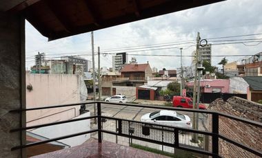 PH en Villa Dominico cuatro ambientes en venta