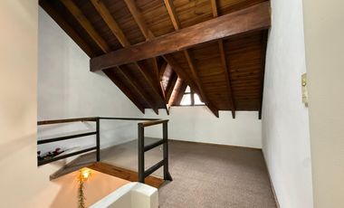 PH en Villa Dominico cuatro ambientes en venta