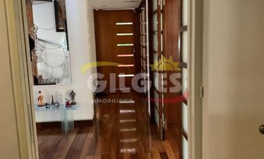 Venta  de Casa 10 Amb. en Olivos De Categoría Con pileta