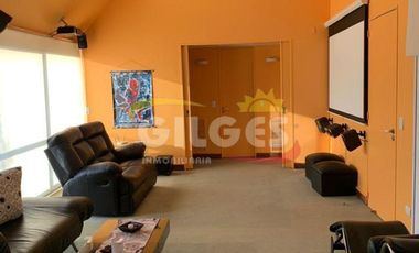 Venta  de Casa 10 Amb. en Olivos De Categoría Con pileta