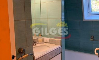 Venta  de Casa 10 Amb. en Olivos De Categoría Con pileta