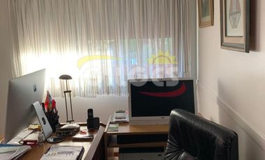 Venta  de Casa 10 Amb. en Olivos De Categoría Con pileta