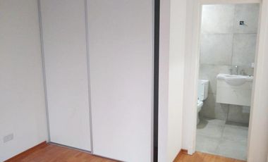 Excelente departamento de 2 ambientes de gran categoría.- Banfield Este