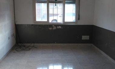 Casa de 2 dormitorios con patio! APTO CREDITO