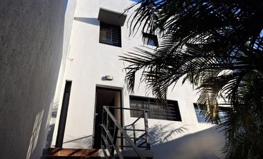 Dúplex en venta de 2 dormitorios c/ cochera en Otros Barrios