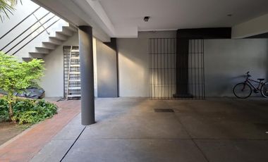 Dúplex en venta de 2 dormitorios c/ cochera en Otros Barrios