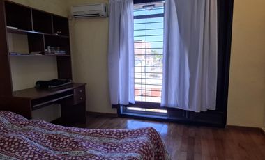 Dúplex en venta de 2 dormitorios c/ cochera en Otros Barrios