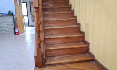 VENTA DE TRIPLEX 4 AMBIENTES EN RAMOS MEJIA SUR