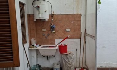 VENTA DE TRIPLEX 4 AMBIENTES EN RAMOS MEJIA SUR