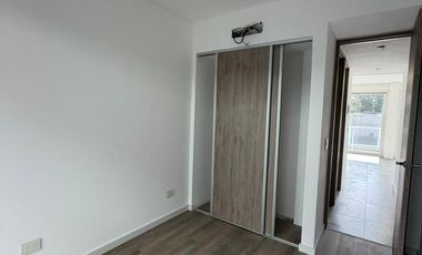 Departamento semipiso 4 ambientes con cochera subterranea a estrenar en venta  - Bernal centro