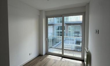 Departamento semipiso 4 ambientes con cochera subterranea a estrenar en venta  - Bernal centro