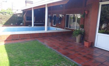 Casa 7 ambientes en venta en  Florencio Varela