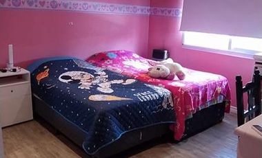 Casa en  Adrogue excelente estado 3 dormitorios cochera quincho y piscina!