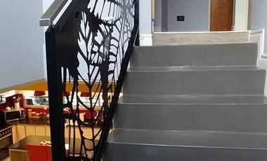 Casa en  Adrogue excelente estado 3 dormitorios cochera quincho y piscina!