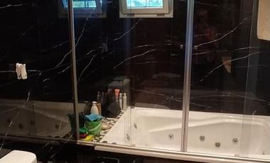 Casa en  Adrogue excelente estado 3 dormitorios cochera quincho y piscina!