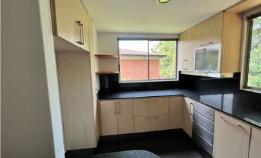 Arrienda Casa Altos Del Poblado Medellín Antioquia