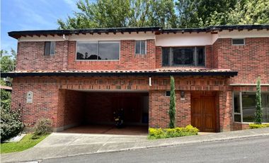 Arrienda Casa Altos Del Poblado Medellín Antioquia