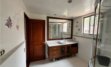 Arrienda Casa Altos Del Poblado Medellín Antioquia