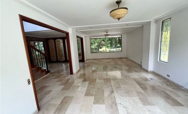 Arrienda Casa Altos Del Poblado Medellín Antioquia