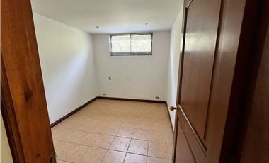 Arrienda Casa Altos Del Poblado Medellín Antioquia