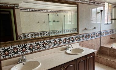 Arrienda Casa Altos Del Poblado Medellín Antioquia