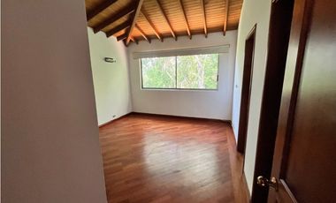 Arrienda Casa Altos Del Poblado Medellín Antioquia
