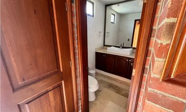 Arrienda Casa Altos Del Poblado Medellín Antioquia