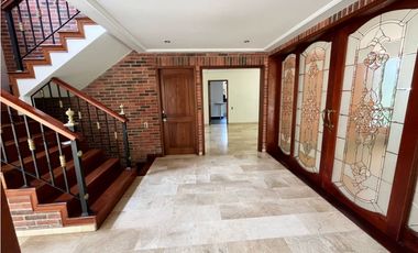 Arrienda Casa Altos Del Poblado Medellín Antioquia