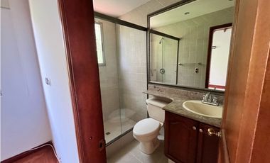 Arrienda Casa Altos Del Poblado Medellín Antioquia