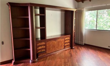 Arrienda Casa Altos Del Poblado Medellín Antioquia