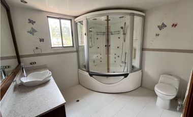 Arrienda Casa Altos Del Poblado Medellín Antioquia