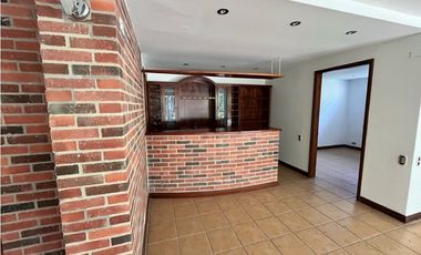 Arrienda Casa Altos Del Poblado Medellín Antioquia