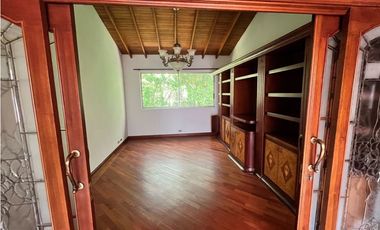 Arrienda Casa Altos Del Poblado Medellín Antioquia