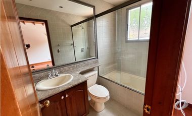 Arrienda Casa Altos Del Poblado Medellín Antioquia