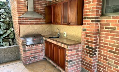 Arrienda Casa Altos Del Poblado Medellín Antioquia