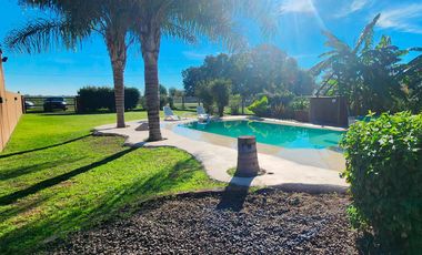 Casa 3 dormitorios con doble ingreso y pileta en  Ibarlucea