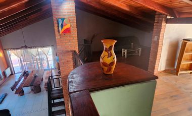 Casa 3 dormitorios con doble ingreso y pileta en  Ibarlucea