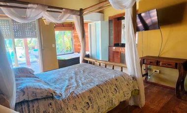 Casa 3 dormitorios con doble ingreso y pileta en  Ibarlucea