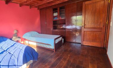 Casa 3 dormitorios con doble ingreso y pileta en  Ibarlucea