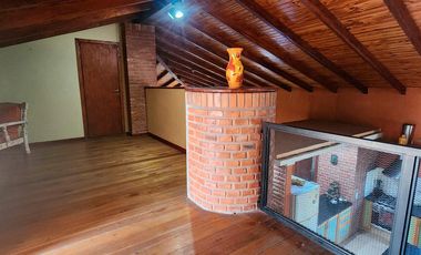 Casa 3 dormitorios con doble ingreso y pileta en  Ibarlucea