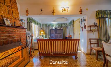 En Venta, Casa con Pileta. en Vertientes de La Granja. a m de Ruta E53