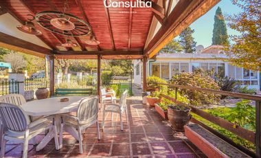 En Venta, Casa con Pileta. en Vertientes de La Granja. a m de Ruta E53