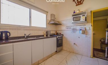 En Venta, Casa con Pileta. en Vertientes de La Granja. a m de Ruta E53