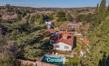 En Venta, Casa con Pileta. en Vertientes de La Granja. a m de Ruta E53