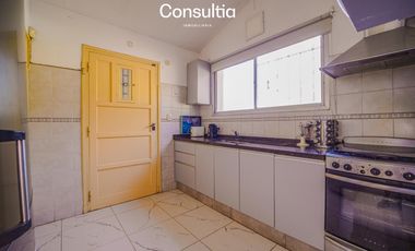 En Venta, Casa con Pileta. en Vertientes de La Granja. a m de Ruta E53