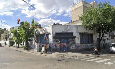 Excelente ubicación - Local/lote para desarrollo. Centro Avellaneda.