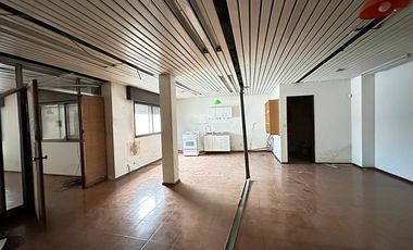 Excelente ubicación - Local/lote para desarrollo. Centro Avellaneda.