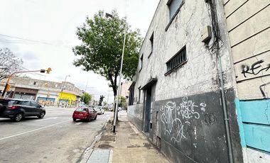 Excelente ubicación - Local/lote para desarrollo. Centro Avellaneda.